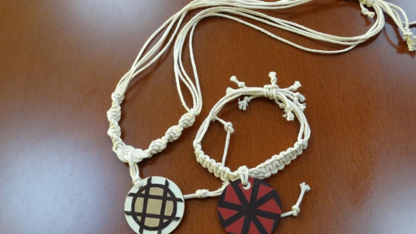 amulety wykonane przez uczestników warsztatów