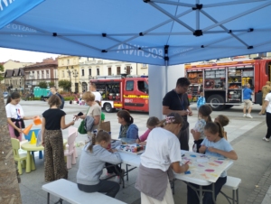 święto ulicy Wolnica stoisko Biblioteki, gry zabawy dla dzieci
